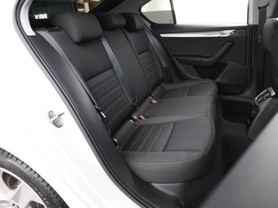 Skoda Octavia III (A7) Рестайлинг Москва  - изображение 7