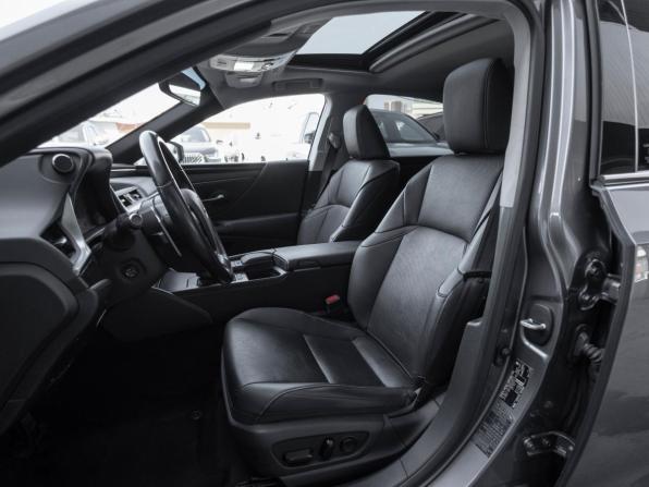 Lexus ES VII с пробегом 2020 года, цена 3 785 000 рублей, 98246 км, седан, Автокод Объявления