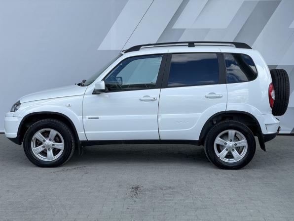Chevrolet Niva I Рестайлинг с пробегом 2017 года, цена 865 000 рублей, 44753 км, внедорожник, Автокод Объявления