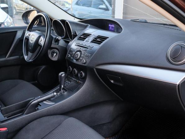 Mazda 3 II (BL) Рестайлинг с пробегом 2011 года, цена 900 000 рублей, 216046 км, седан, Автокод Объявления