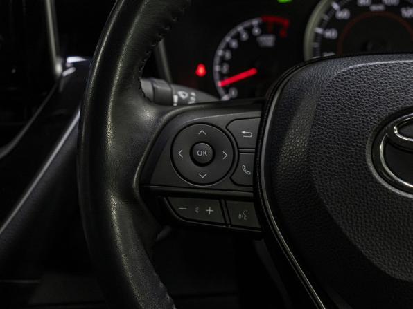 Toyota Corolla XI (E160 E170 E180) Рестайлинг 1 с пробегом 2019 года, цена 1 689 000 рублей, 45546 км, седан, Автокод Объявления