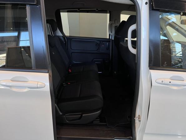 Honda Freed II с пробегом 2017 года, цена 1 625 000 рублей, 110703 км, компактвэн, Автокод Объявления