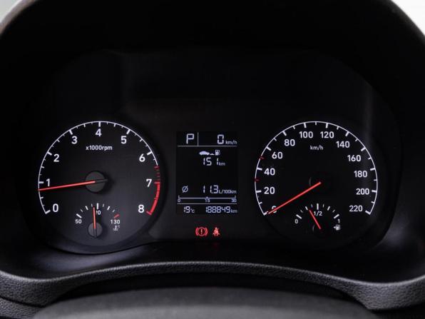 Hyundai Solaris II с пробегом 2018 года, цена 1 357 000 рублей, 188849 км, седан, Автокод Объявления