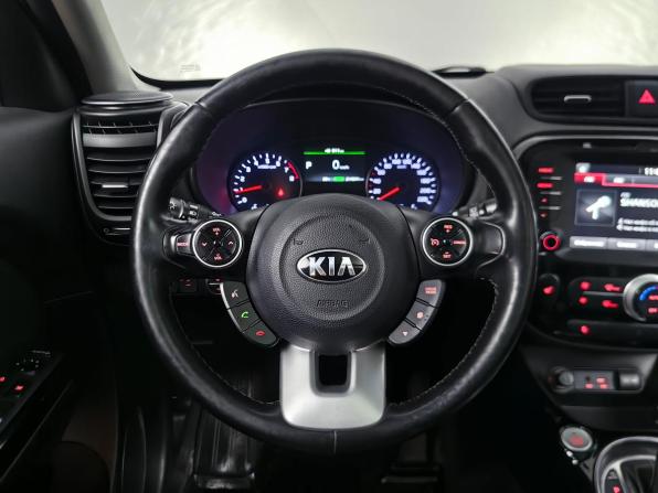 Kia Soul II Рестайлинг с пробегом 2017 года, цена 1 225 000 рублей, 214100 км, хэтчбек, Автокод Объявления