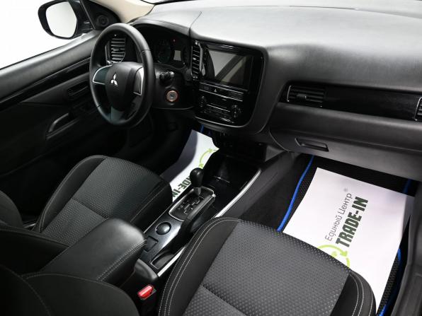 Mitsubishi Outlander III Рестайлинг 3 с пробегом 2019 года, цена 1 915 000 рублей, 114810 км, внедорожник, Автокод Объявления