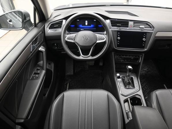 Volkswagen Tiguan II Рестайлинг с пробегом 2023 года, цена 3 580 000 рублей, 67200 км, внедорожник, Автокод Объявления