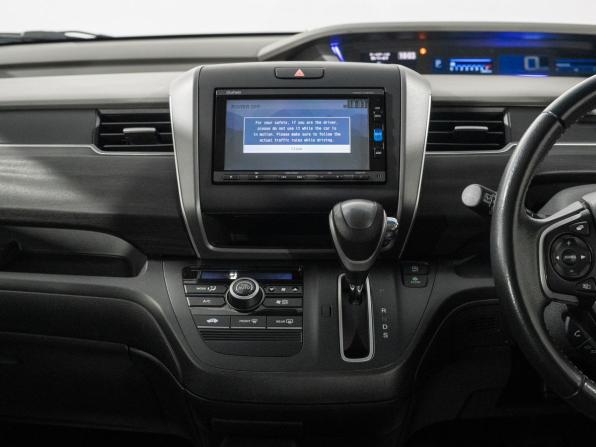 Honda Freed II с пробегом 2017 года, цена 1 449 500 рублей, 83268 км, компактвэн, Автокод Объявления