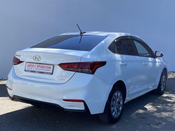 Hyundai Solaris II с пробегом 2018 года, цена 1 250 000 рублей, 127717 км, седан, Автокод Объявления