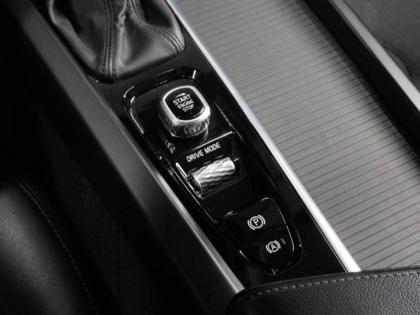 Volvo V60 Cross Country II с пробегом 2020 года, цена 3 299 000 рублей, 107592 км, универсал, Автокод Объявления