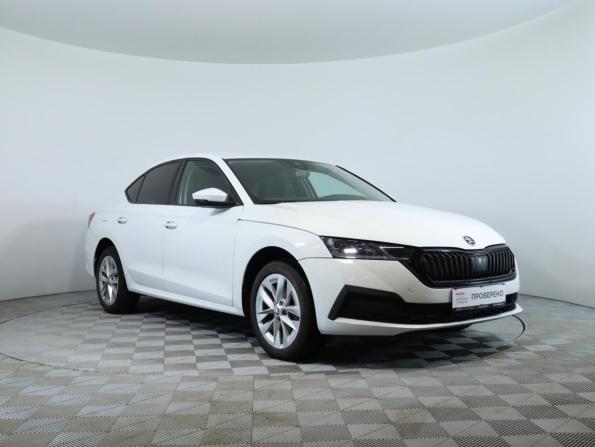 Skoda Octavia IV (A8) с пробегом 2022 года, цена 1 999 990 рублей, 79701 км, лифтбек, Автокод Объявления