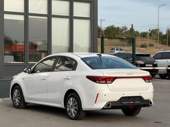 Kia Rio IV Рестайлинг с пробегом 2021 года, цена 1 170 000 рублей, 79436 км, седан, Автокод Объявления