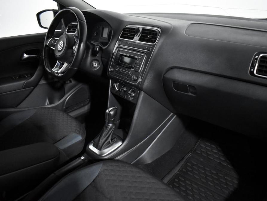 Volkswagen Polo V Рестайлинг Санкт-Петербург  - изображение 14