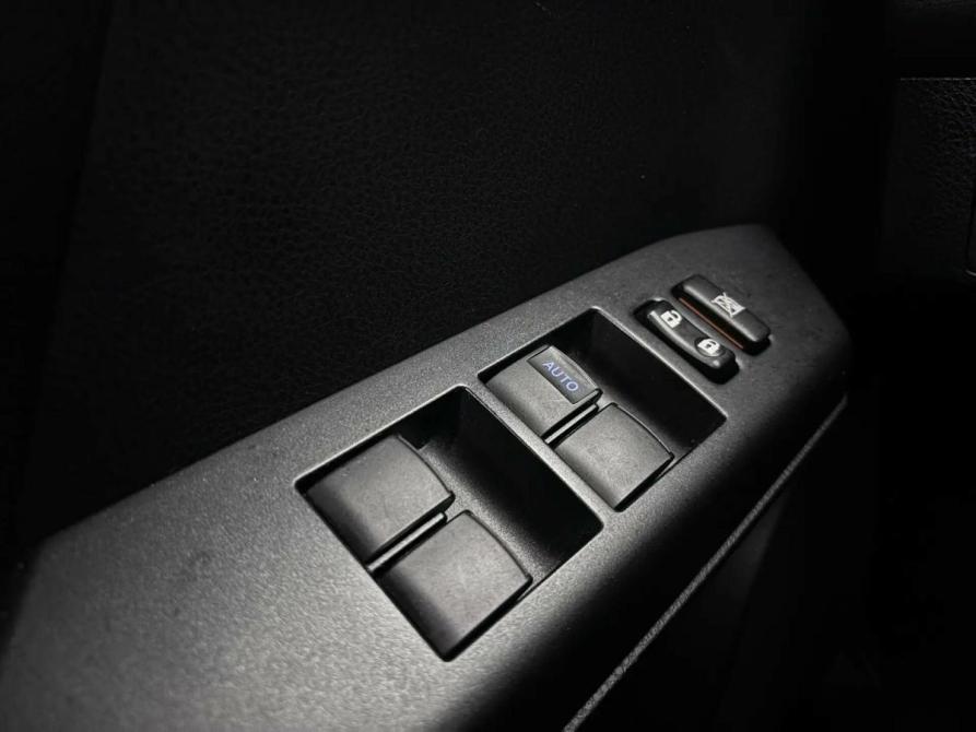 Toyota RAV4 IV (XA40) Рестайлинг Псков  - изображение 16