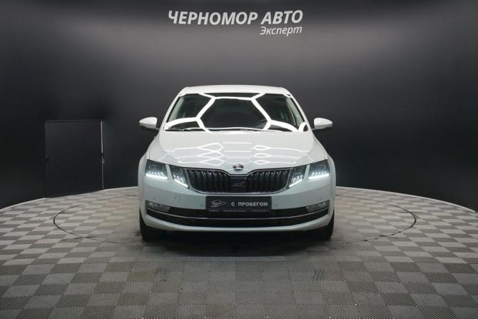 Skoda Octavia III (A7) Рестайлинг с пробегом 2019 года, цена 2 380 000 рублей, 152000 км, лифтбек, Автокод Объявления