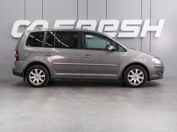 Volkswagen Touran I Рестайлинг с пробегом 2008 года, цена 549 000 рублей, 152147 км, компактвэн, Автокод Объявления