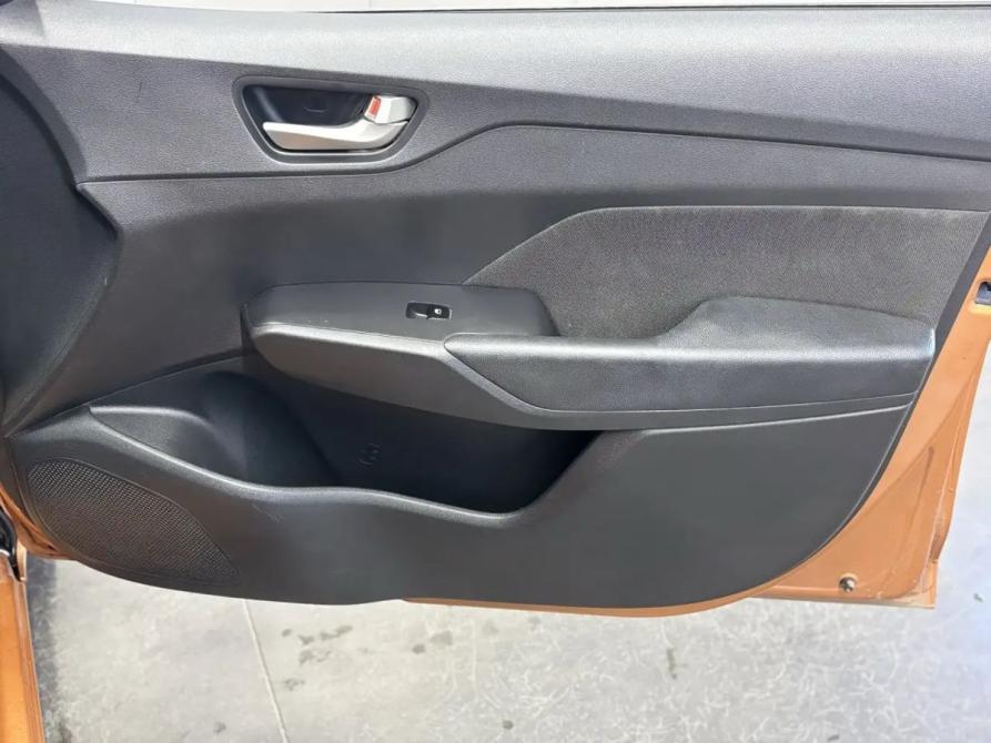 Hyundai Solaris II Саратов  - изображение 13