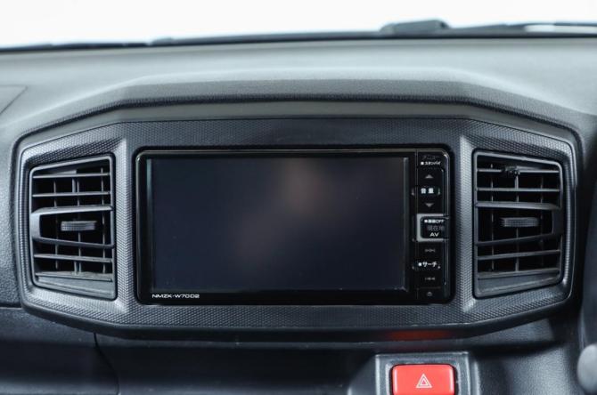 Daihatsu Mira e:S II с пробегом 2021 года, цена 649 000 рублей, 145000 км, хэтчбек, Автокод Объявления