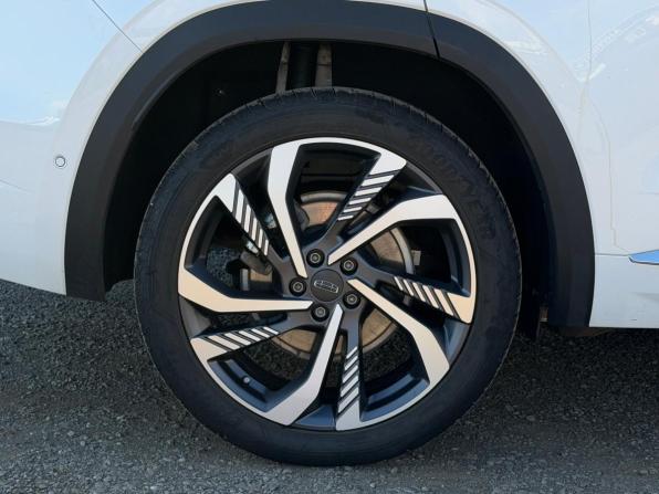 Geely Monjaro I с пробегом 2024 года, цена 3 299 000 рублей, 38300 км, внедорожник, Автокод Объявления