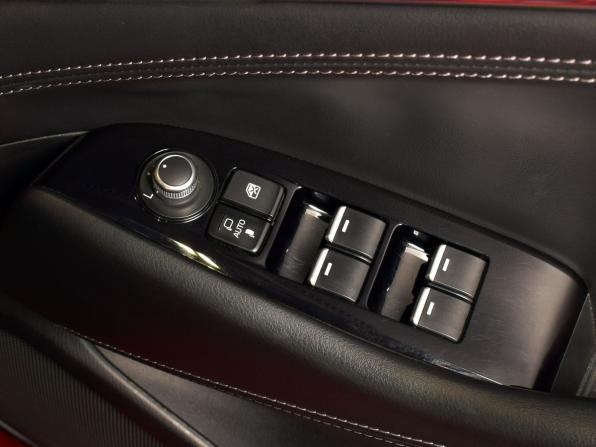 Mazda 6 III (GJ) Рестайлинг 2 с пробегом 2019 года, цена 2 075 995 рублей, 73265 км, универсал, Автокод Объявления