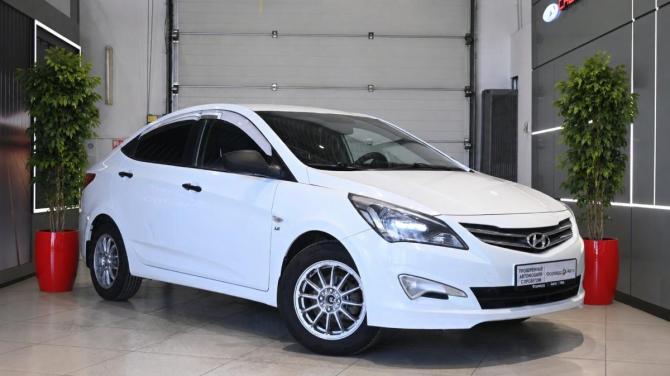 Hyundai Solaris I Рестайлинг с пробегом 2015 года, цена 795 000 рублей, 220233 км, седан, Автокод Объявления