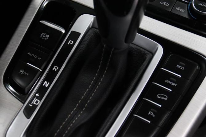 Geely Atlas I с пробегом 2018 года, цена 1 355 550 рублей, 156737 км, внедорожник, Автокод Объявления