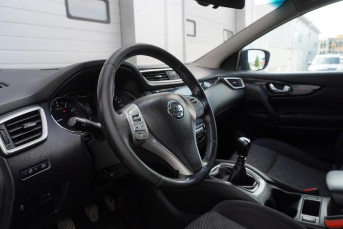 Nissan Qashqai II с пробегом 2017 года, цена 1 099 000 рублей, 210000 км, внедорожник, Автокод Объявления