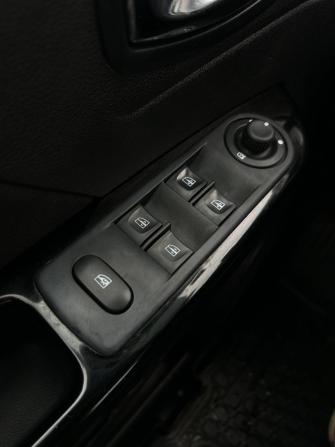 Renault Kaptur I с пробегом 2017 года, цена 1 360 000 рублей, 134072 км, внедорожник, Автокод Объявления