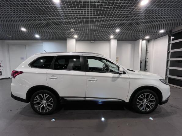 Mitsubishi Outlander III Рестайлинг 2 с пробегом 2016 года, цена 1 550 000 рублей, 261187 км, внедорожник, Автокод Объявления