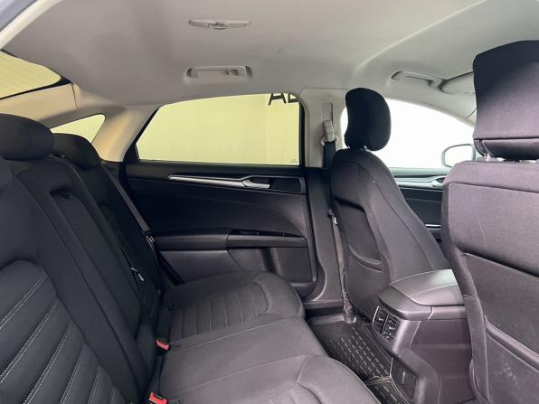Ford Mondeo V с пробегом 2015 года, цена 1 190 000 рублей, 247070 км, седан, Автокод Объявления
