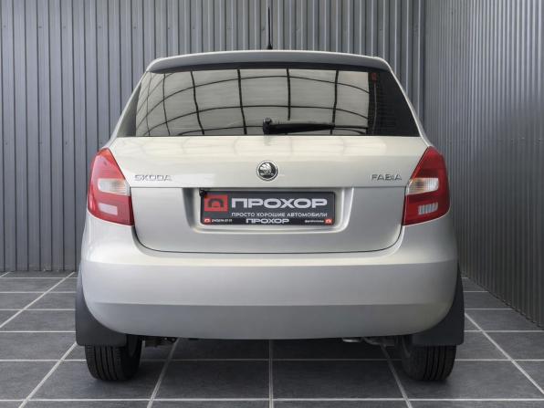 Skoda Fabia II Рестайлинг с пробегом 2013 года, цена 467 000 рублей, 230955 км, хэтчбек, Автокод Объявления