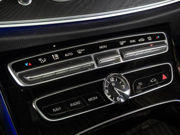 Mercedes-Benz E-Класс V (W213 S213 C238) с пробегом 2016 года, цена 2 680 000 рублей, 211052 км, седан, Автокод Объявления