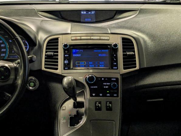 Toyota Venza I Рестайлинг с пробегом 2013 года, цена 2 199 500 рублей, 175000 км, внедорожник, Автокод Объявления