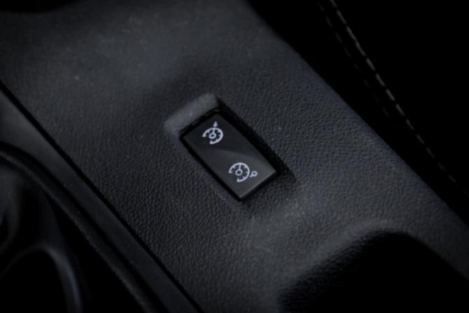 Renault Megane III Рестайлинг с пробегом 2013 года, цена 749 000 рублей, 214000 км, хэтчбек, Автокод Объявления