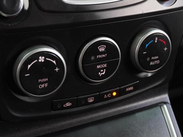 Mazda 5 II (CW) с пробегом 2011 года, цена 1 379 000 рублей, 362553 км, компактвэн, Автокод Объявления