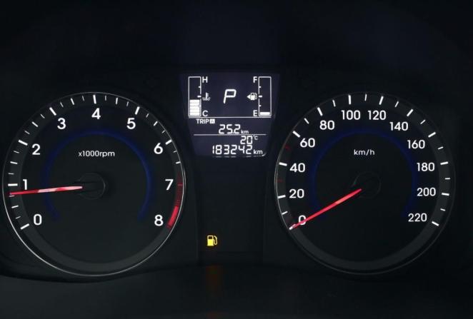 Hyundai Solaris I с пробегом 2014 года, цена 950 000 рублей, 183242 км, седан, Автокод Объявления