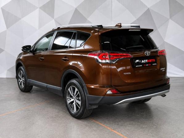 Toyota RAV4 IV (XA40) Рестайлинг с пробегом 2017 года, цена 2 420 000 рублей, 106955 км, внедорожник, Автокод Объявления