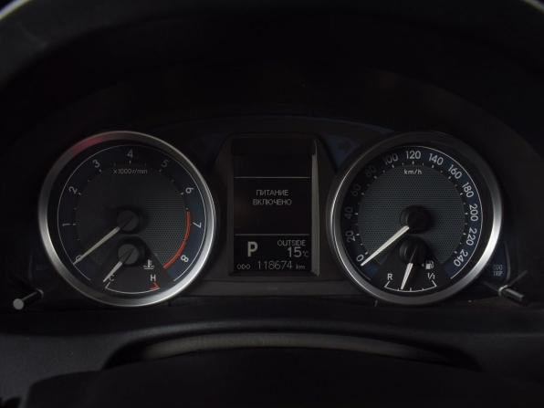 Toyota Auris II с пробегом 2013 года, цена 1 299 995 рублей, 118672 км, хэтчбек, Автокод Объявления