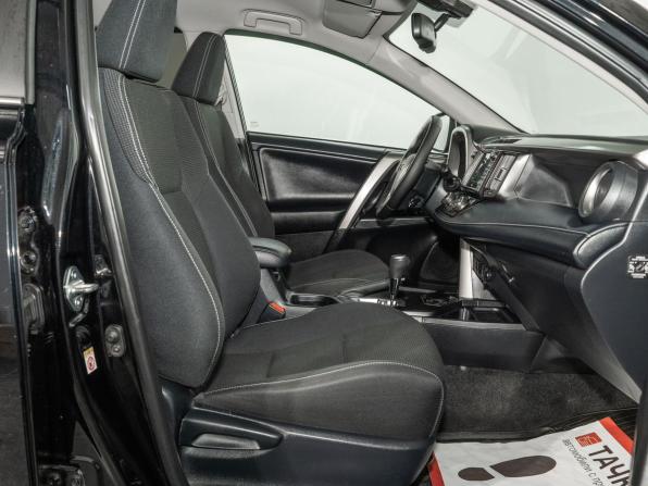 Toyota RAV4 IV (XA40) Рестайлинг с пробегом 2018 года, цена 2 175 000 рублей, 178100 км, внедорожник, Автокод Объявления