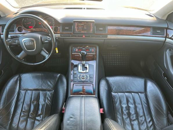 Audi A8 II (D3) Рестайлинг с пробегом 2006 года, цена 789 000 рублей, 340000 км, седан, Автокод Объявления
