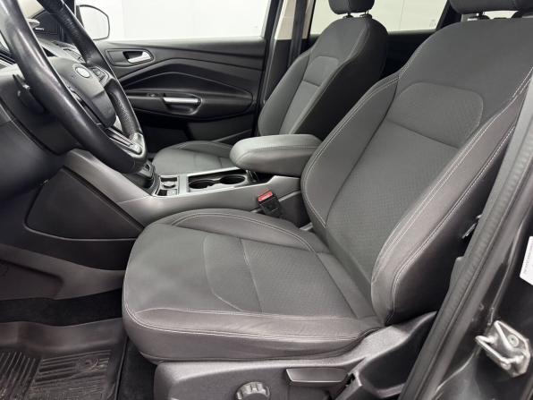 Ford Kuga II Рестайлинг с пробегом 2018 года, цена 1 820 000 рублей, 94632 км, внедорожник, Автокод Объявления