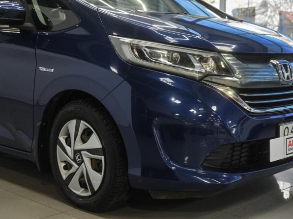 Honda Freed II с пробегом 2017 года, цена 1 399 000 рублей, 132187 км, компактвэн, Автокод Объявления