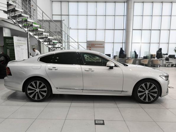 Volvo S90 II Рестайлинг с пробегом 2020 года, цена 2 950 000 рублей, 127129 км, седан, Автокод Объявления