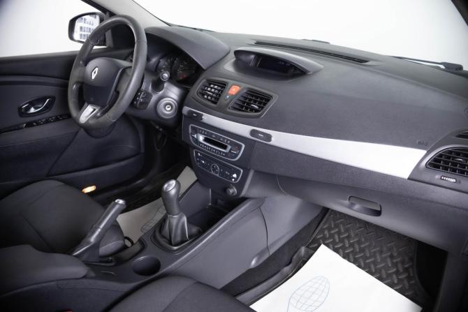 Renault Fluence I с пробегом 2011 года, цена 799 000 рублей, 235000 км, седан, Автокод Объявления