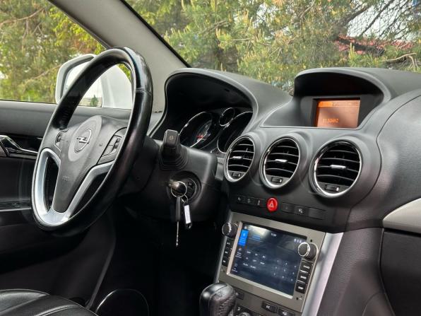 Opel Antara I Рестайлинг с пробегом 2014 года, цена 799 000 рублей, 301538 км, внедорожник, Автокод Объявления