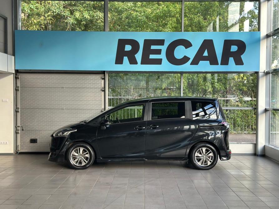 Toyota Sienta II Санкт-Петербург  - изображение 2