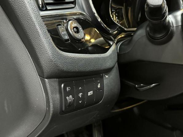 Kia Ceed II Рестайлинг с пробегом 2017 года, цена 1 327 000 рублей, 86500 км, универсал, Автокод Объявления
