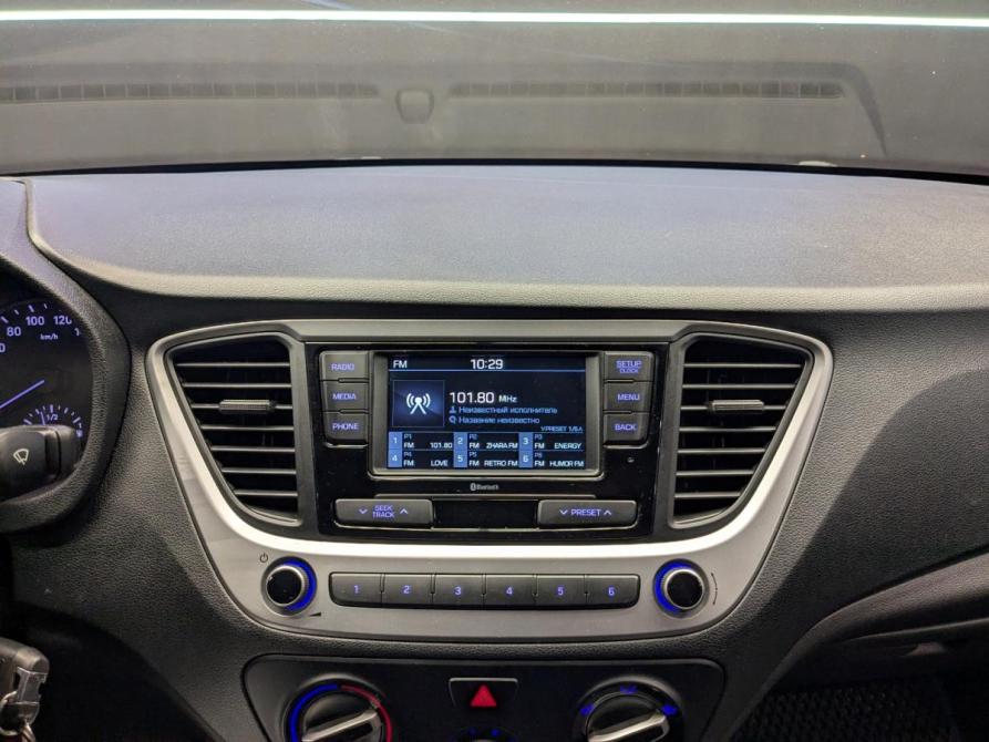 Hyundai Solaris II Москва  - изображение 17