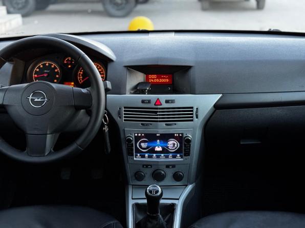 Opel Astra H Рестайлинг с пробегом 2009 года, цена 429 000 рублей, 208962 км, седан, Автокод Объявления