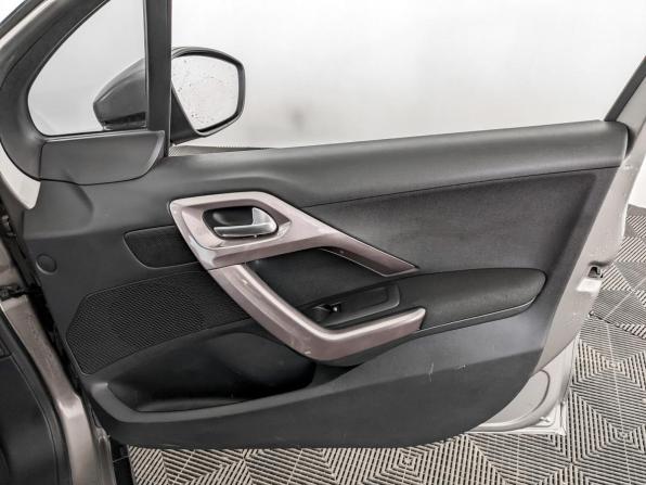 Peugeot 2008 I с пробегом 2014 года, цена 1 150 000 рублей, 45531 км, внедорожник, Автокод Объявления