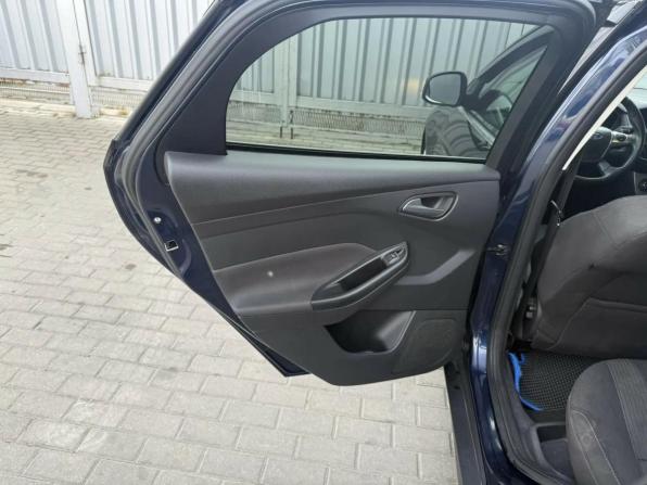 Ford Focus III с пробегом 2012 года, цена 645 000 рублей, 208300 км, хэтчбек, Автокод Объявления
